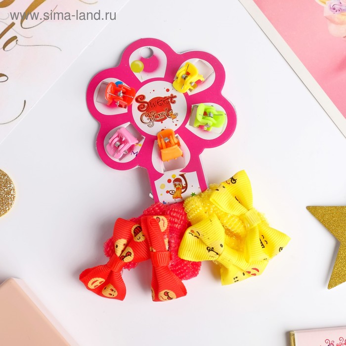 Набор для волос "Карусель" (5 крабов, 4 резинки) бантики смайлики, микс
Набор для волос "Карусель" (5 крабов, 4 резинки) бантики смайлики, микс