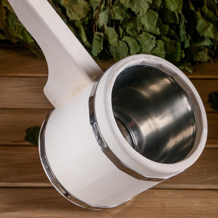 Ковш для бани из липы "Емеля", 1.2л, 42 см, нержавеющая вставка, ручка "Настоящему мужику"
Ковш для бани из липы "Емеля", 1.2л, 42 см, нержавеющая вставка, ручка "Настоящему мужику"