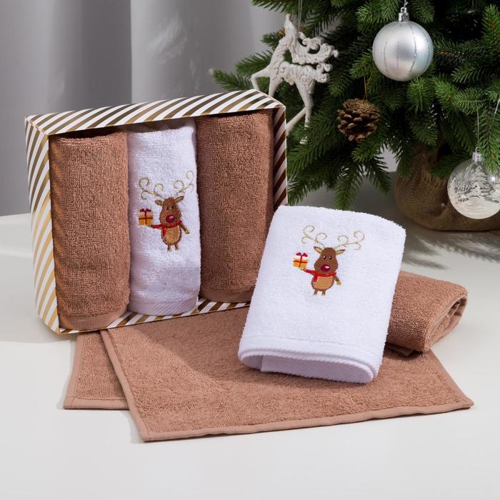 Набор полотенец «Олень с подарком» 30х60 см -3 шт
Набор полотенец «Олень с подарком» 30х60 см -3 шт
