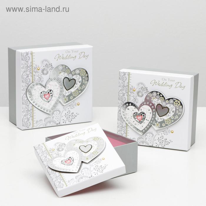 Набор коробок 3 в 1 "Серебристые сердца", 28 х 28 х 11 - 21 х 21 х 9 см
Набор коробок 3 в 1 "Серебристые сердца", 28 х 28 х 11 - 21 х 21 х 9 см