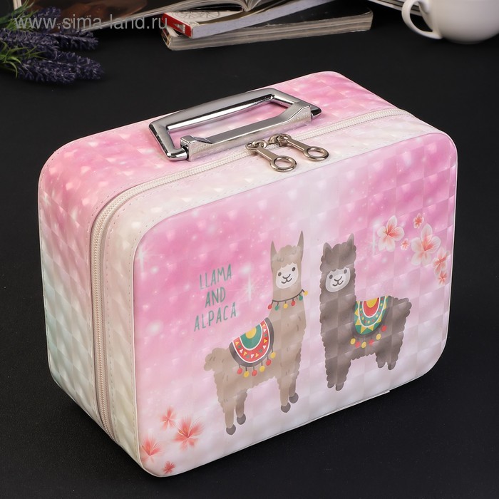 Шкатулка кожзам для косметики "Лама и альпака" 3D 11х18,5х24,5 см
Шкатулка кожзам для косметики "Лама и альпака" 3D 11х18,5х24,5 см