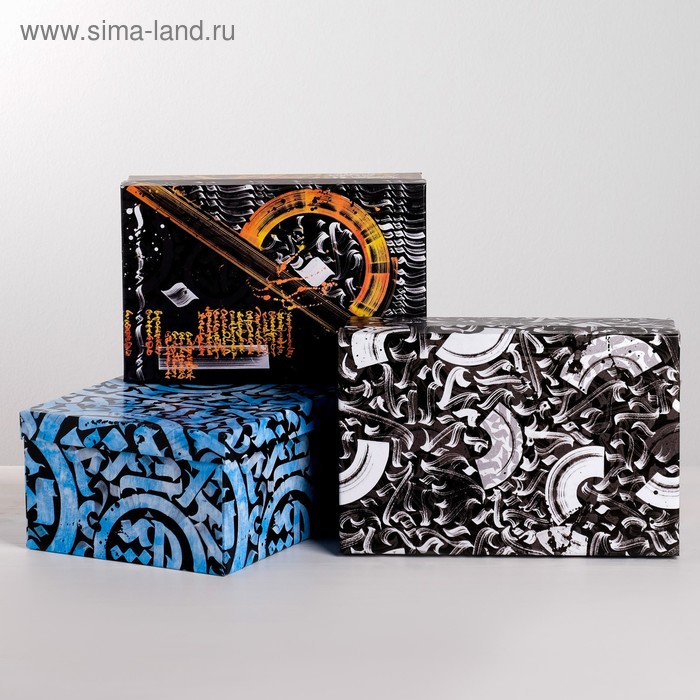 Набор подарочных коробок 3 в 1 «Граффити», 26 х 17 х 10 - 32,5 х 20 х 12,5 см
Набор подарочных коробок 3 в 1 «Граффити», 26 х 17 х 10 - 32,5 х 20 х 12,5 см