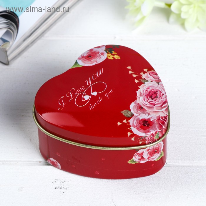 Шкатулка металл сердце "Розы на красном" 4х7х7 см
Шкатулка металл сердце "Розы на красном" 4х7х7 см