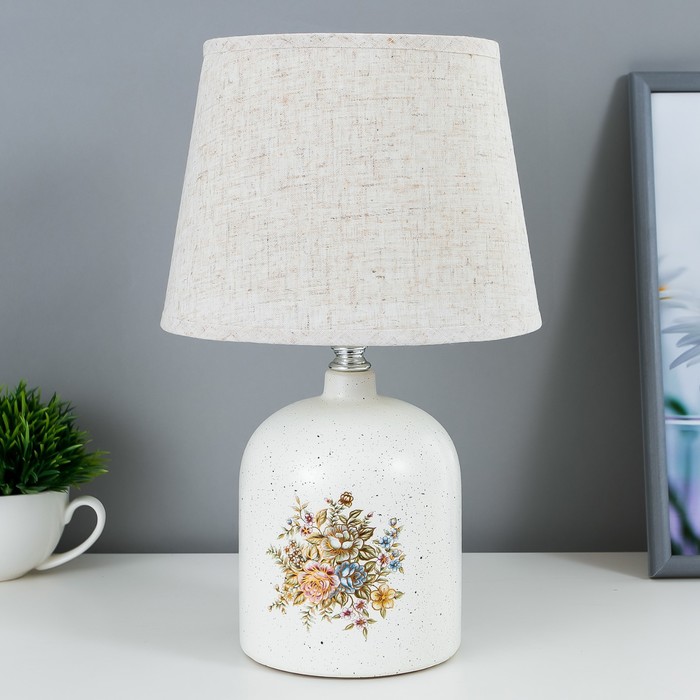 Лампа настольная 530218/1 E14 40Вт белый 20х20х33 см
Лампа настольная 530218/1 E14 40Вт белый 20х20х33 см