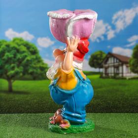 Фигурное кашпо "Гном с цветком" 75х31х34см
Фигурное кашпо "Гном с цветком" 75х31х34см