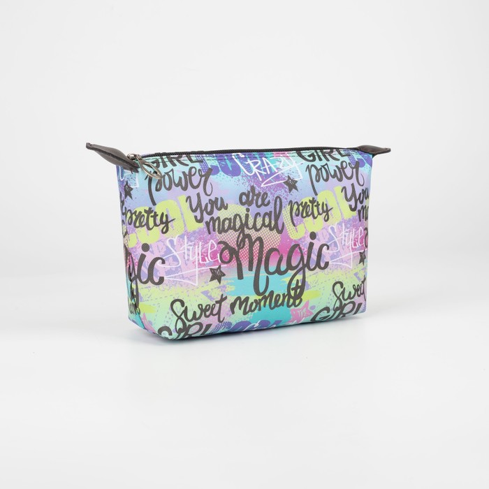 фото Косметичка простая, отдел на молнии, цвет белый