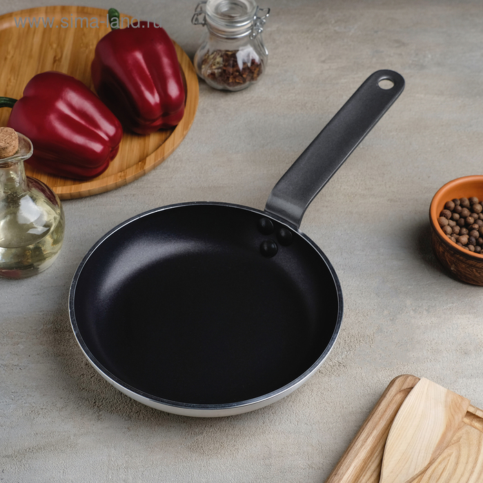 Сковорода с антипригарным покрытием «Профи», 20×3,5 см
Сковорода с антипригарным покрытием «Профи», 20×3,5 см