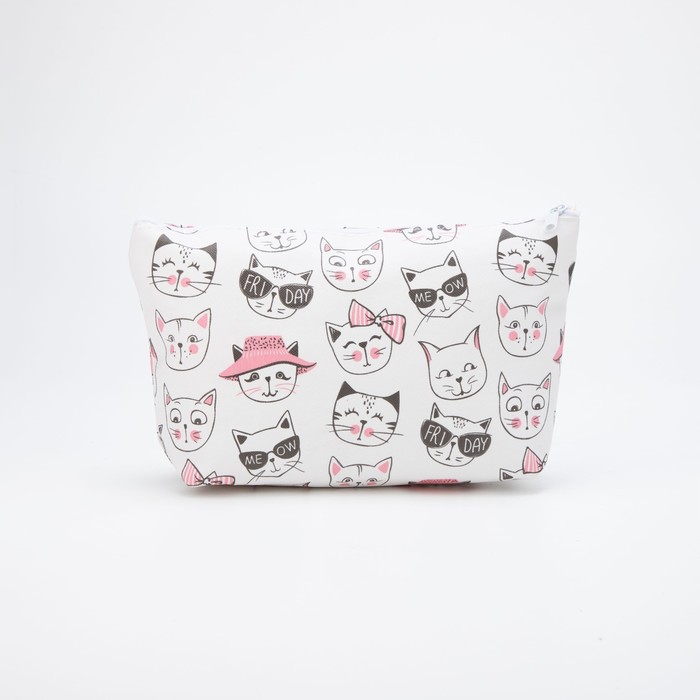 фото Косметичка на молнии, цвет белый