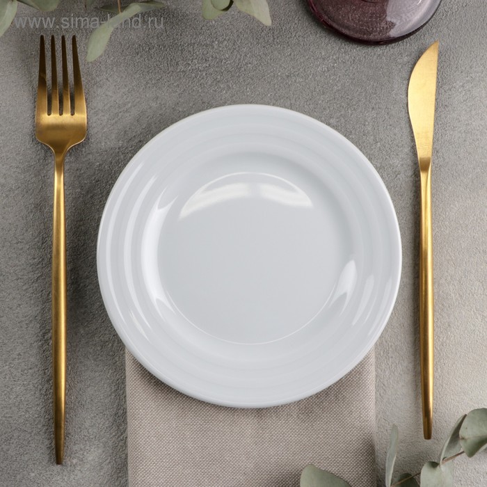 Тарелка фарфоровая пирожковая «Лизбон», 16 см
Тарелка фарфоровая пирожковая «Лизбон», 16 см