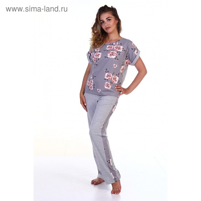 Трикотажный костюм женский, размер 60
Трикотажный костюм женский, размер 60