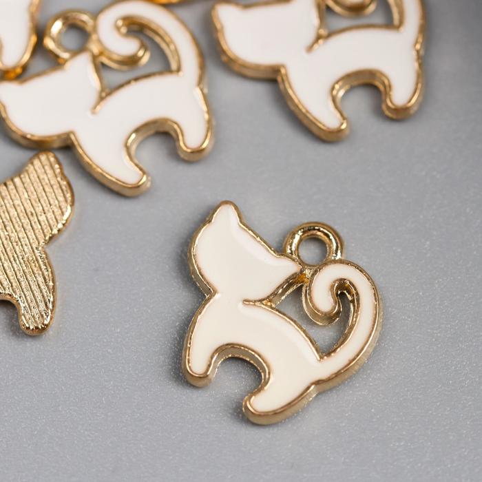 Декор для творчества металл, эмаль "Белый котик" золото 1,3х1,3 см
Декор для творчества металл, эмаль "Белый котик" золото 1,3х1,3 см