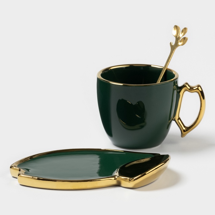 фото Чайная пара керамическая «ливона», 3 предмета: чашка 200 мл, блюдце d=14 см, ложка, цвет изумрудный