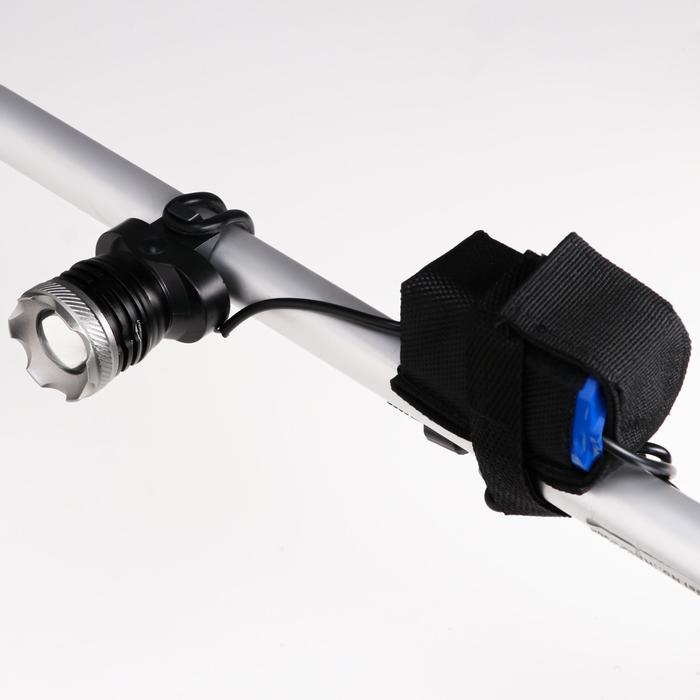 Фонарь велосипедный аккумуляторный, 7 Вт, 900 Лм,1200 мАч, 7 режимов, 16 х 13 х 7 см
Фонарь велосипедный аккумуляторный, 7 Вт, 900 Лм,1200 мАч, 7 режимов, 16 х 13 х 7 см