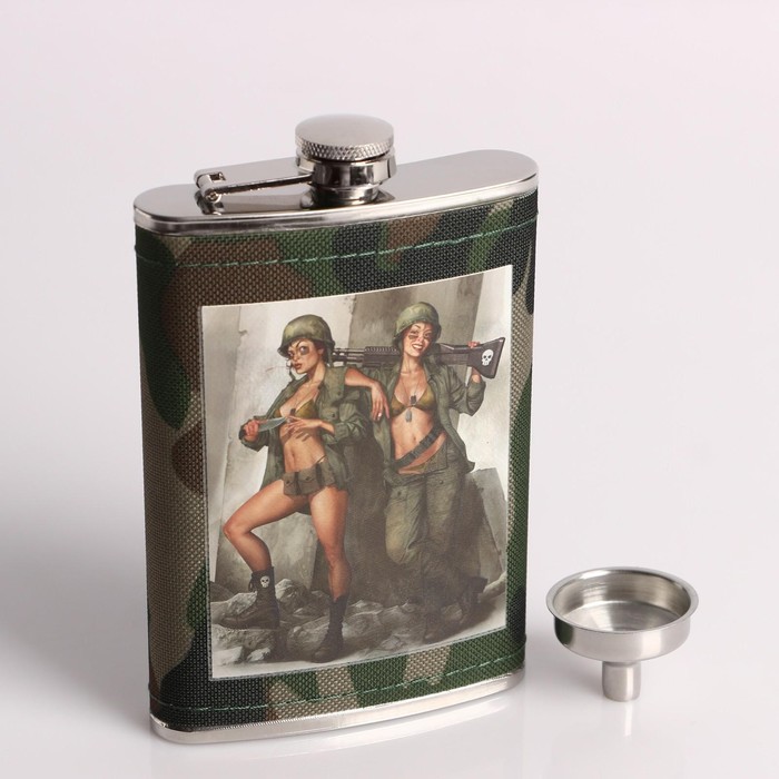 Подарочный набор "Дамы в форме" 6 в 1: фляжка 270 мл, воронка, 4 рюмки, 17х23 см
Подарочный набор "Дамы в форме" 6 в 1: фляжка 270 мл, воронка, 4 рюмки, 17х23 см