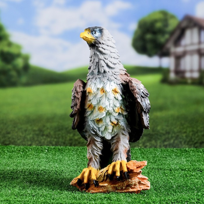 Садовая фигура "Ястреб" 35см 
Садовая фигура "Ястреб" 35см