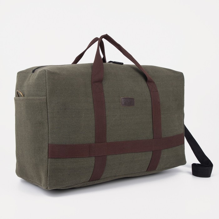 Сумка спортивная, отдел на молнии, 2 наружных кармана, длинный ремень, цвет зелёный
Сумка спортивная, отдел на молнии, 2 наружных кармана, длинный ремень, цвет зелёный