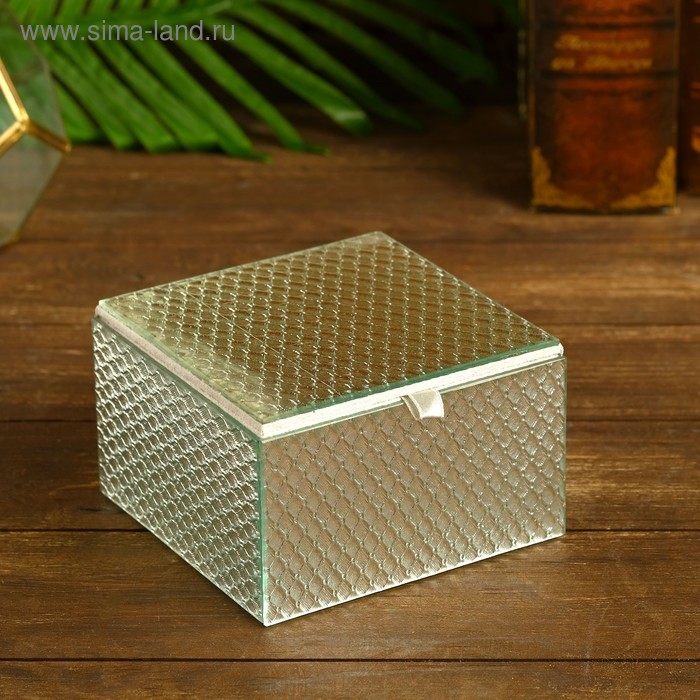 Шкатулка "Рауда" стекло 13х13х7,5 см
Шкатулка "Рауда" стекло 13х13х7,5 см