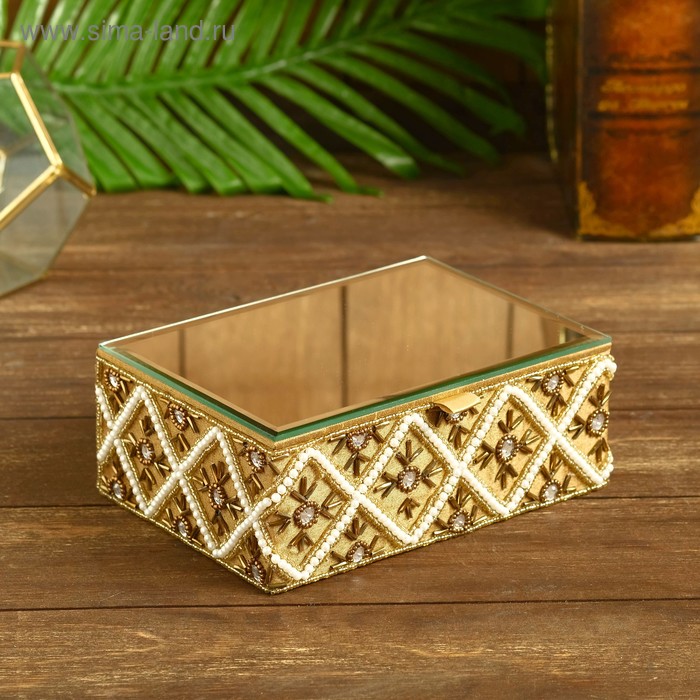 Шкатулка "Амира" стекло, бисер 18х13х7 см
Шкатулка "Амира" стекло, бисер 18х13х7 см