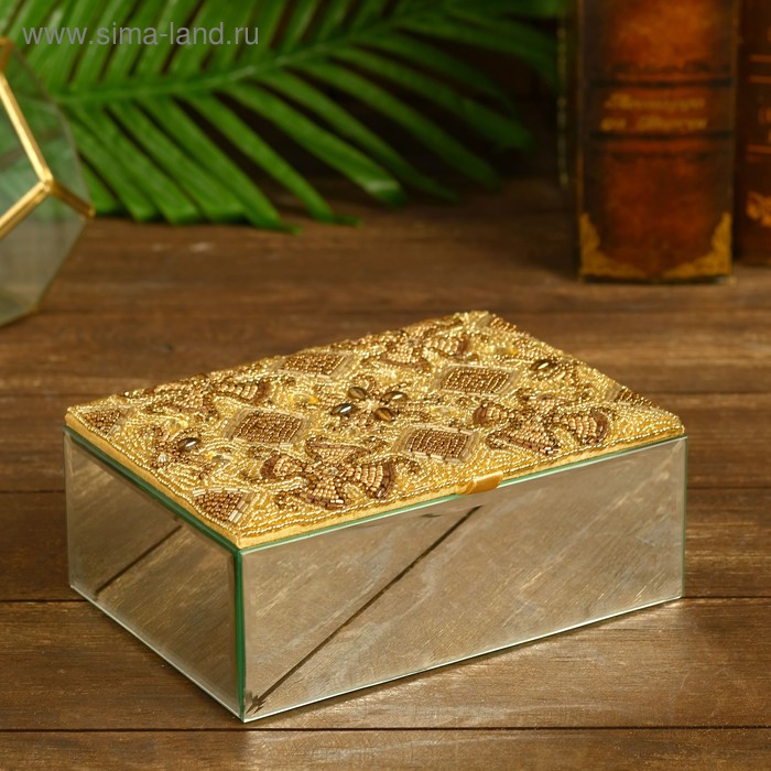 Шкатулка "Малика" стекло, бисер 18х18,5х7 см
Шкатулка "Малика" стекло, бисер 18х18,5х7 см