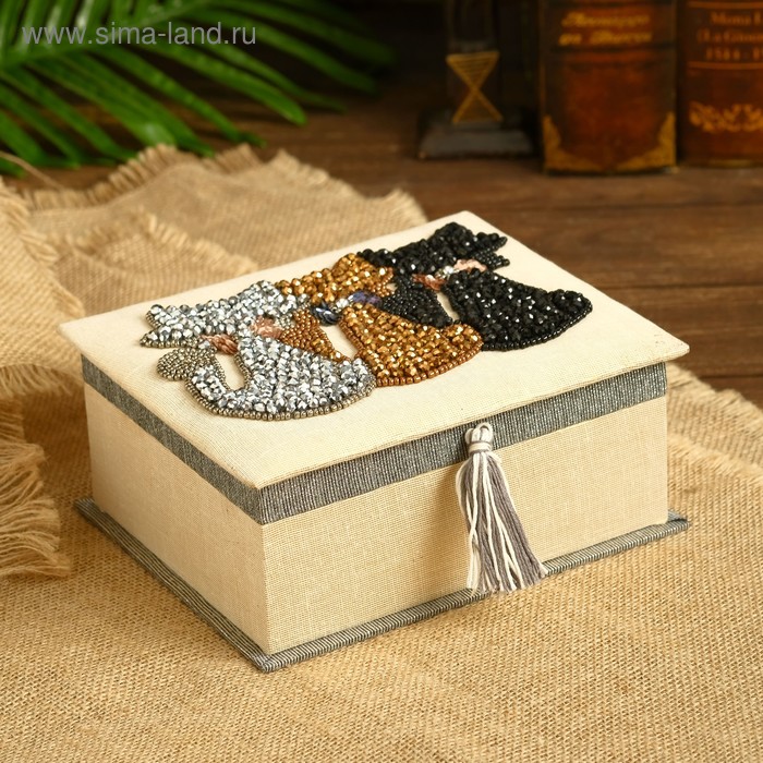 Шкатулка "Трио" 20х16х9 см
Шкатулка "Трио" 20х16х9 см