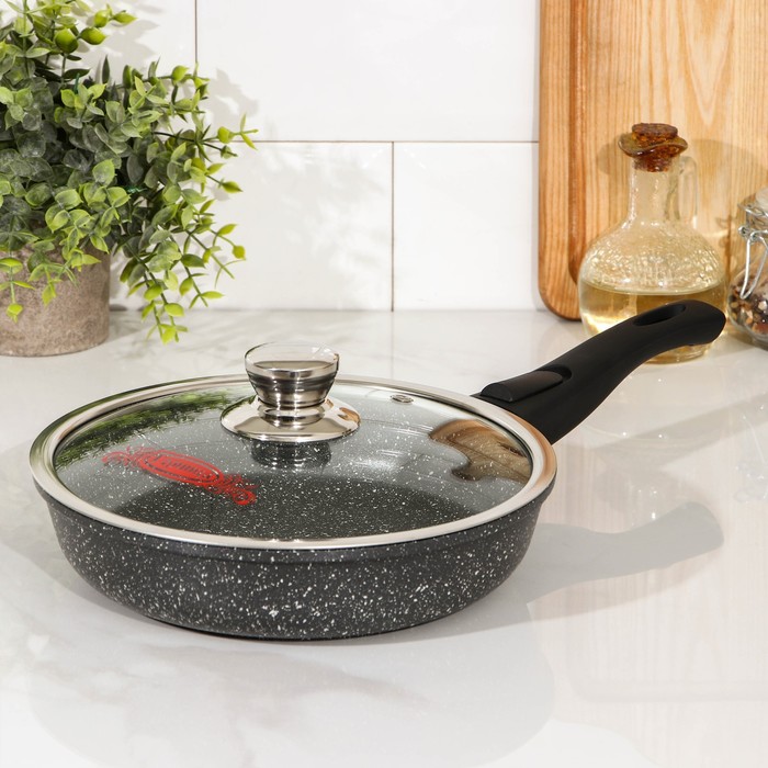 Сковорода «Графит», d=22 см, съёмная ручка, стеклянная крышка, антипригарное покрытие, цвет тёмно-серый