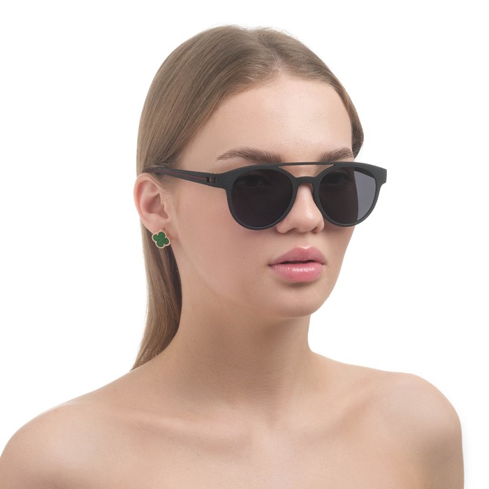 Очки солнцезащитные "Агонда" TR 90, поляризационные, 14х12.5х4.2 см, линза 3.9х4.4 см
Очки солнцезащитные "Агонда" TR 90, поляризационные, 14х12.5х4.2 см, линза 3.9х4.4 см