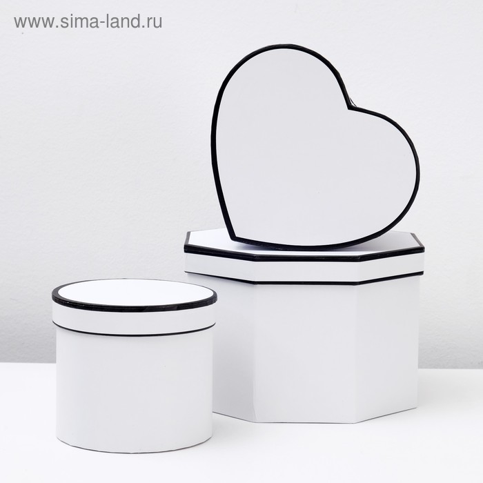 Набор коробок 3 в 1, белый, 22 х 22 х 15 - 14 х 14 х 12,2 см
Набор коробок 3 в 1, белый, 22 х 22 х 15 - 14 х 14 х 12,2 см