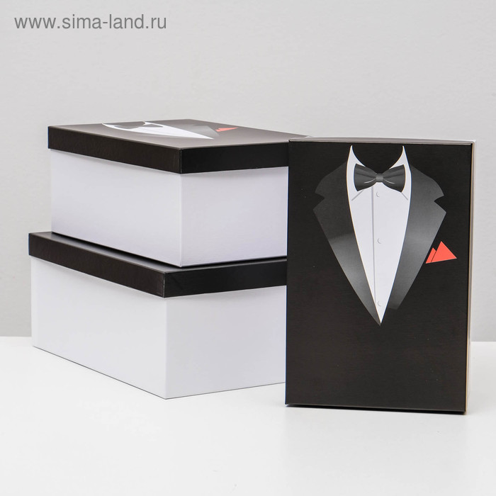 Набор коробок 3 в 1 "Джентльмен", белый, 30,5 х 20 х 13 - 26 х 17,5 х 11 см
Набор коробок 3 в 1 "Джентльмен", белый, 30,5 х 20 х 13 - 26 х 17,5 х 11 см