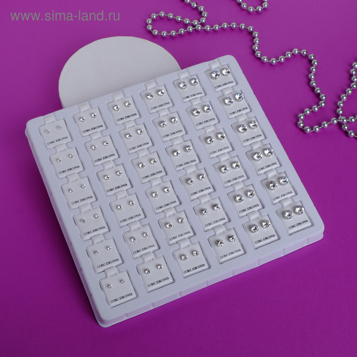 Пусеты в коробочке 36 пар "Шарик" кристаллики, цвет белый в серебре
Пусеты в коробочке 36 пар "Шарик" кристаллики, цвет белый в серебре