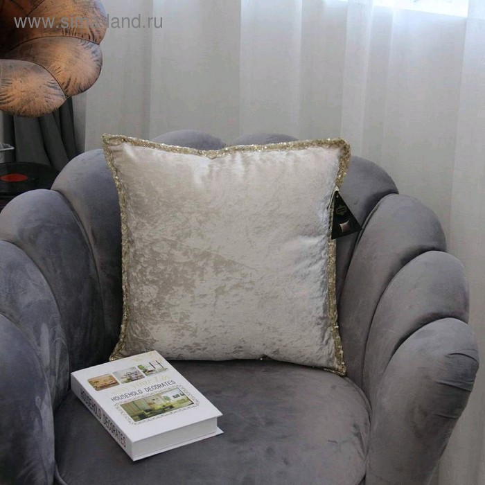 Наволочка декоративная «Клаудия», размер 45 × 45 см, молочный
Наволочка декоративная «Клаудия», размер 45 × 45 см, молочный