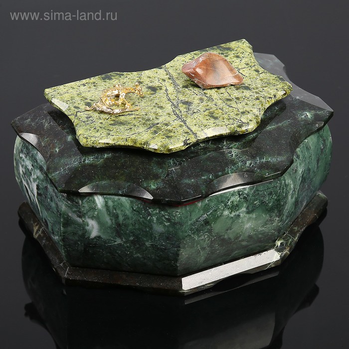 Ларец "6 граней", большой, с бархатом, змеевик
Ларец "6 граней", большой, с бархатом, змеевик