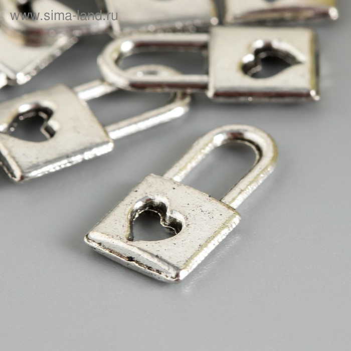 Подвеска "Замочек" 1,5х0,8 см
Подвеска "Замочек" 1,5х0,8 см