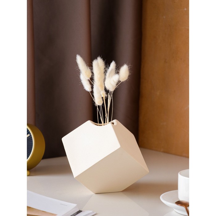 Ваза керамическая "Куб", настольная, бежевая, 12 см
Ваза керамическая "Куб", настольная, бежевая, 12 см