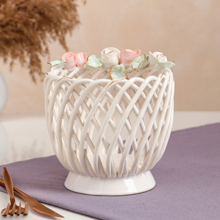 Конфетница "Горшочек", белая, цветная лепка, плетение, авторская работа
Конфетница "Горшочек", белая, цветная лепка, плетение, авторская работа