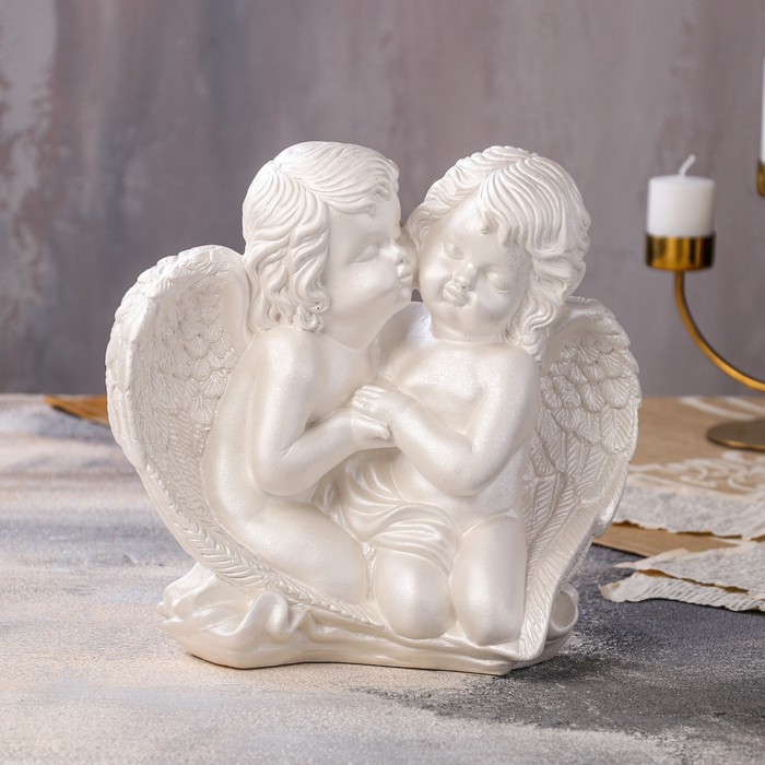 Статуэтка "Пара Ангелов", перламутровая, гипс, 27 см
Статуэтка "Пара Ангелов", перламутровая, гипс, 27 см