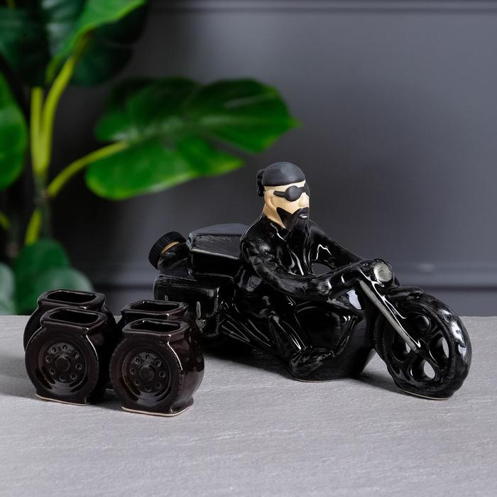 Набор для напитков "Байкер", 5 предметов, чёрный, 0.5/0.05 л
Набор для напитков "Байкер", 5 предметов, чёрный, 0.5/0.05 л