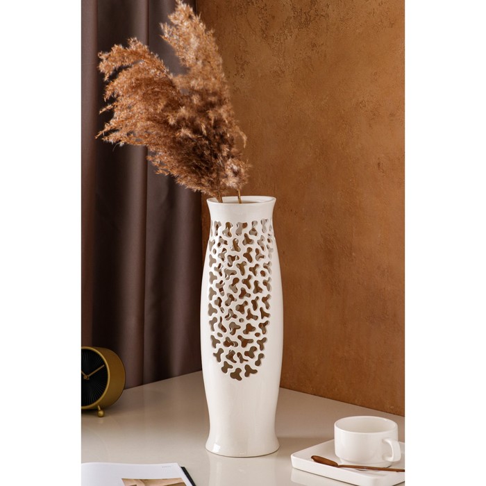 Ваза керамическая "Ромина", настольная, сквозная резка, белая, 40 см
Ваза керамическая "Ромина", настольная, сквозная резка, белая, 40 см