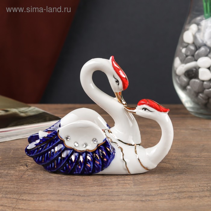 Сувенир керамика "Поцелуй лебедей" цветные, стразы с 2-х сторон 10х5,5х13 см
Сувенир керамика "Поцелуй лебедей" цветные, стразы с 2-х сторон 10х5,5х13 см