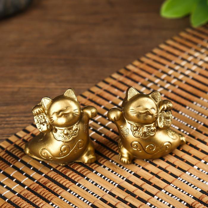 Нэцке полистоун "Котики манэки-нэко" под бронзу 4,5х3х5 см
Нэцке полистоун "Котики манэки-нэко" под бронзу 4,5х3х5 см