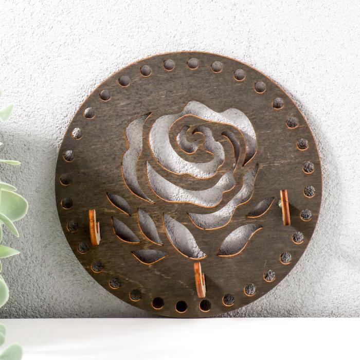 Ключница открытая "Цветы" 14х14 см 
Ключница открытая "Цветы" 14х14 см