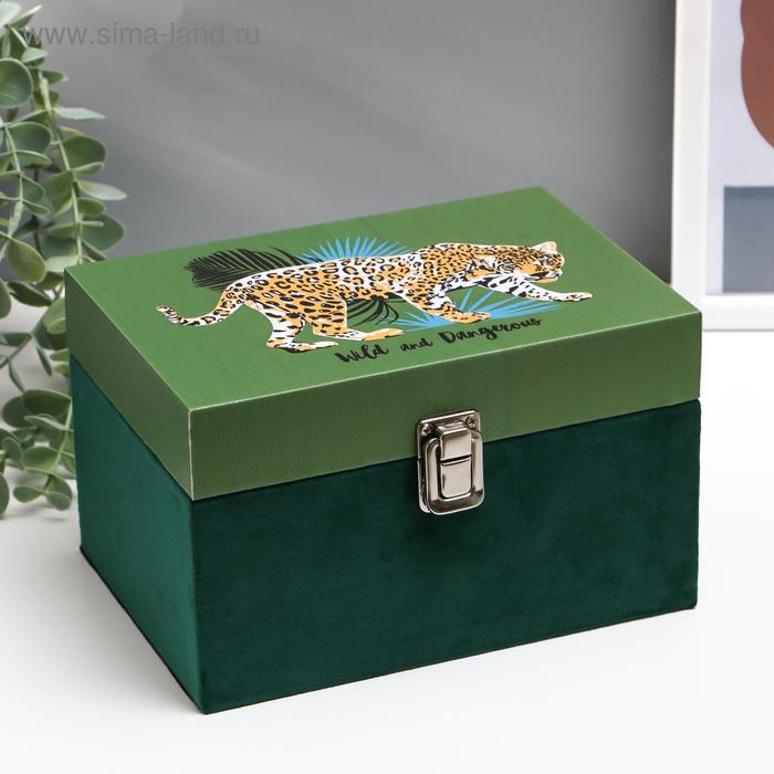 Шкатулка дерево "Ягуар в тропиках" бархат, кожзам 12х14х20 см
Шкатулка дерево "Ягуар в тропиках" бархат, кожзам 12х14х20 см