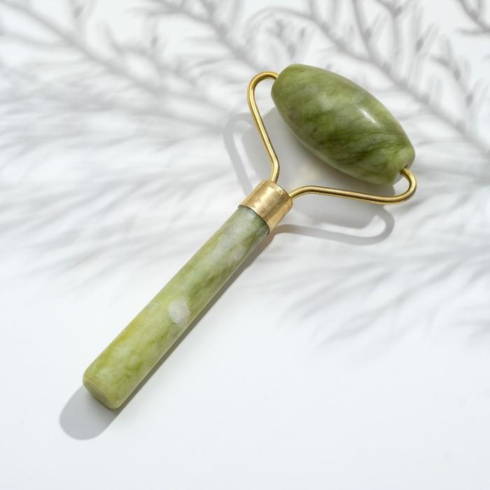 Массажер гладкий, размер М улучшенный, нефрит 
Массажер гладкий, размер М улучшенный, нефрит