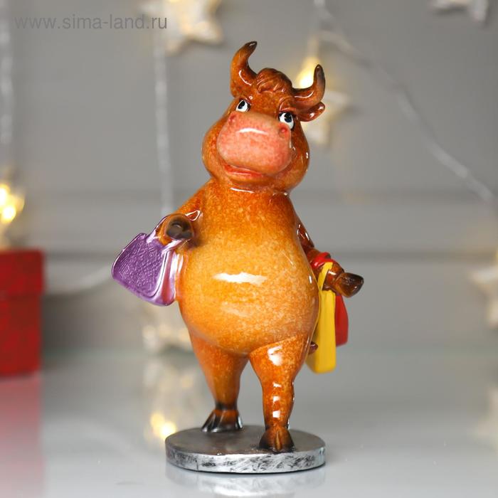 Сувенир полистоун "Коровка модница с покупками" 17,8х8х11 см
Сувенир полистоун "Коровка модница с покупками" 17,8х8х11 см