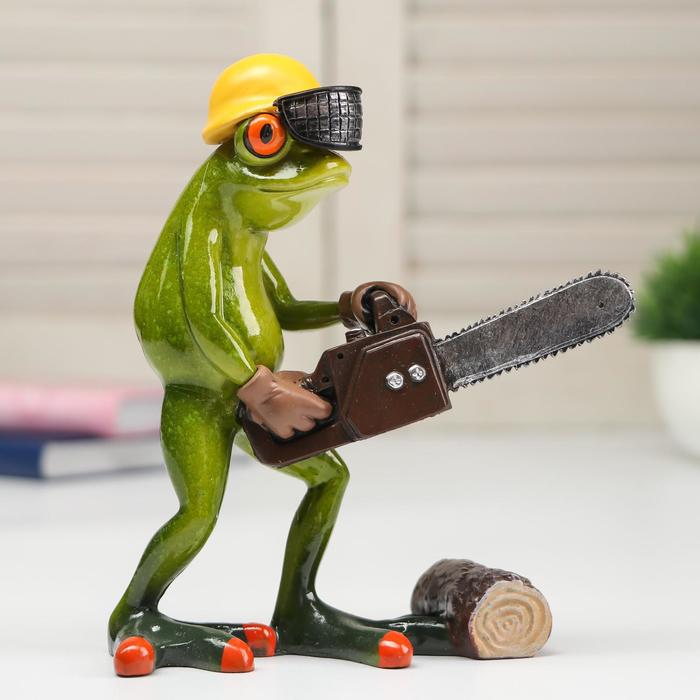 Сувенир полистоун лак "Лягушонок с бензопилой" 16х5,8х14 см
Сувенир полистоун лак "Лягушонок с бензопилой" 16х5,8х14 см