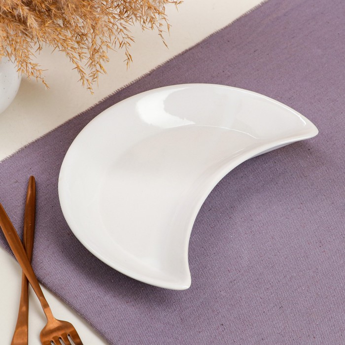 Блюдо для подачи "Дарунок", белое, 22 см
Блюдо для подачи "Дарунок", белое, 22 см