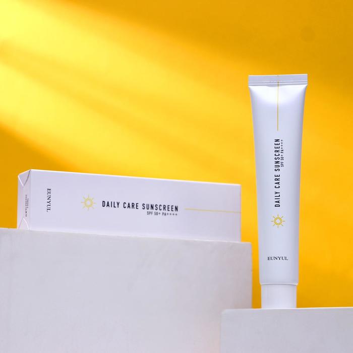 Успокаивающий солнцезащитный крем Eunyul SPF50+, 50 мл
Успокаивающий солнцезащитный крем Eunyul SPF50+, 50 мл