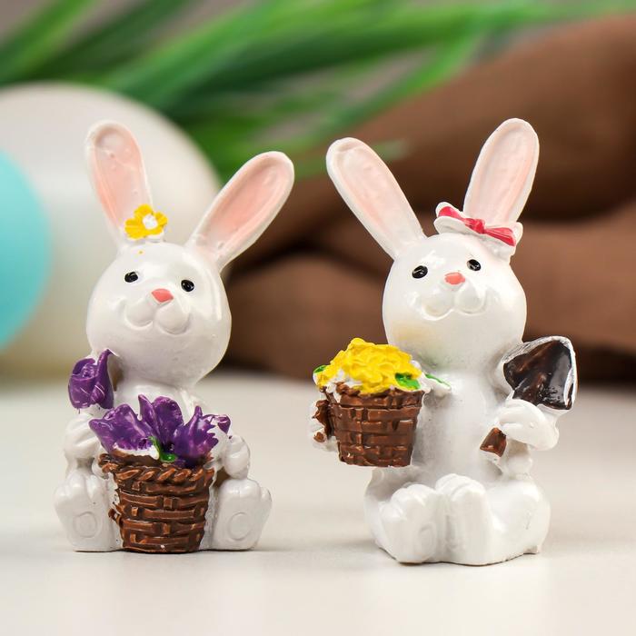 Сувенир полистоун "Белый кролик с корзиной цветов" МИКС 5х3,5х3 см
Сувенир полистоун "Белый кролик с корзиной цветов" МИКС 5х3,5х3 см