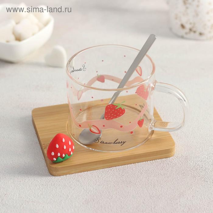 Кружка «Клубника», 300 мл, с деревянной подставкой и ложкой, рисунок МИКС
Кружка «Клубника», 300 мл, с деревянной подставкой и ложкой, рисунок МИКС