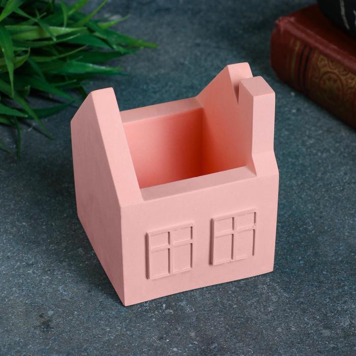 Кашпо домик, розовое, 7 х 8 см 
Кашпо домик, розовое, 7 х 8 см