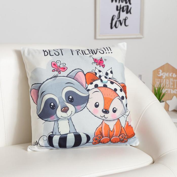 Наволочка декоративная «Крошка Я» Best friends, размер 40х40 см 
Наволочка декоративная «Крошка Я» Best friends, размер 40х40 см